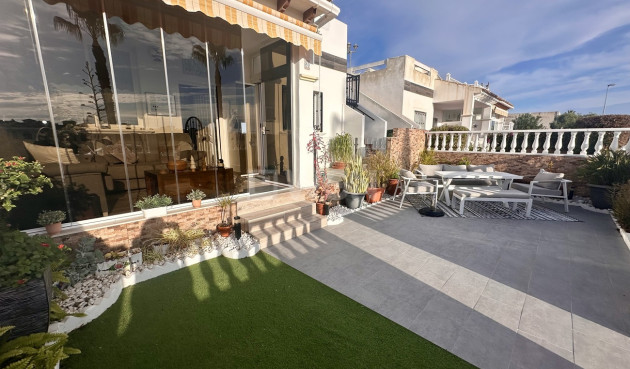 Villa - Wiederverkauf - Orihuela Costa - Ciñuelica