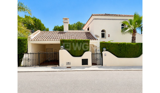 Villa - Wiederverkauf - Orihuela Costa - Costa Blanca