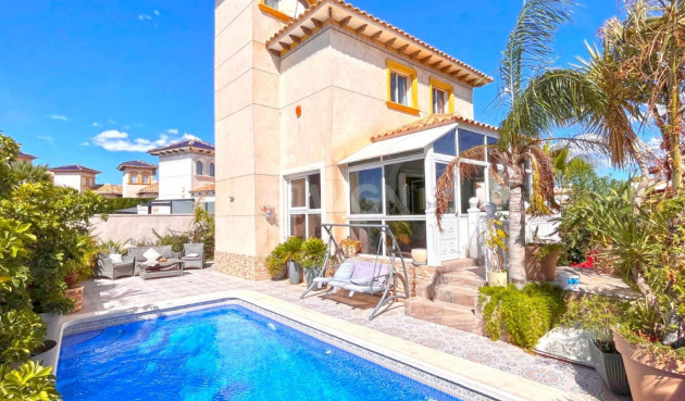 Villa - Wiederverkauf - Orihuela Costa - Costa Blanca
