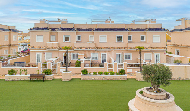 Villa - Wiederverkauf - Orihuela Costa - Costa Blanca