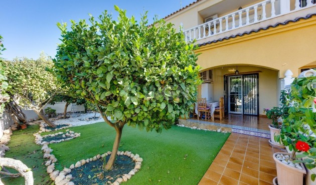 Villa - Wiederverkauf - Orihuela Costa - Lomas de Cabo Roig
