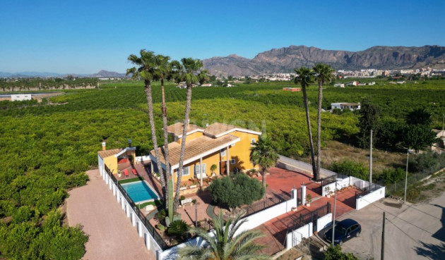 Villa - Wiederverkauf - Orihuela - Inland