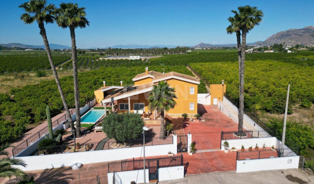 Villa - Wiederverkauf - Orihuela - Orihuela Ciudad