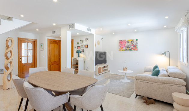 Villa - Wiederverkauf - Pilar de la Horadada - Costa Blanca