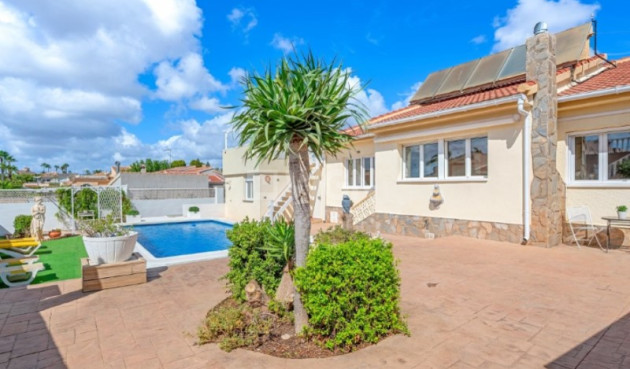 Villa - Wiederverkauf - Rojales - Ciudad Quesada