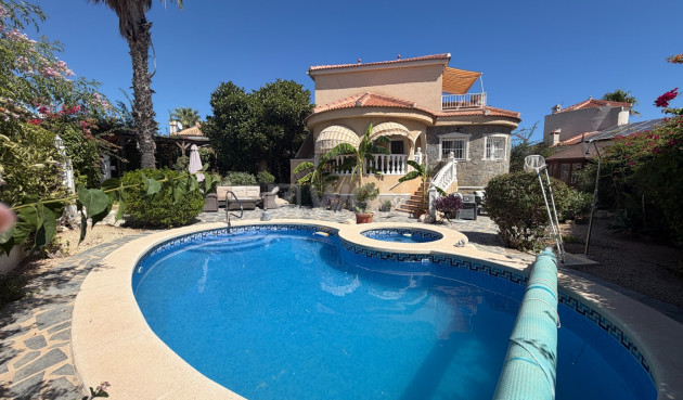 Villa - Wiederverkauf - Rojales - Inland