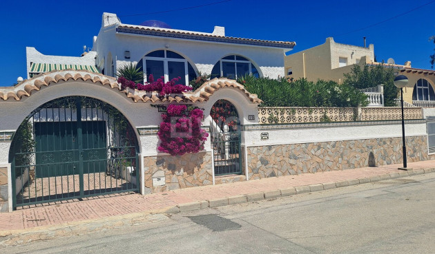 Villa - Wiederverkauf - San Miguel de Salinas - Inland
