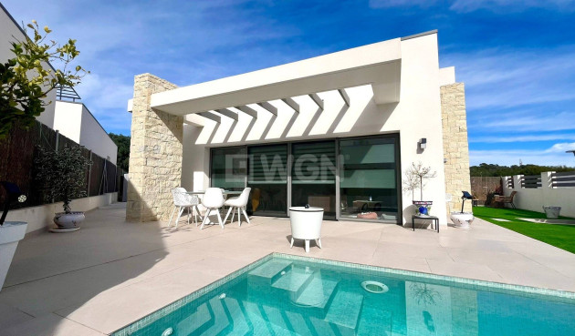 Villa - Wiederverkauf - San Miguel de Salinas - Urbanizacion Blue Lagoon