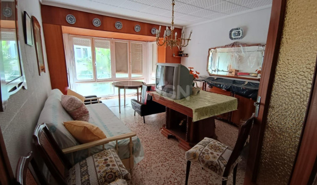 Villa - Wiederverkauf - Torrevieja - 41508