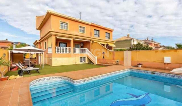 Villa - Wiederverkauf - Torrevieja - aguas nuevas