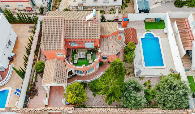 Villa - Wiederverkauf - Torrevieja - Costa Blanca