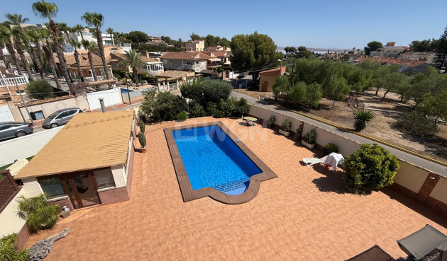 Villa - Wiederverkauf - Torrevieja - Costa Blanca