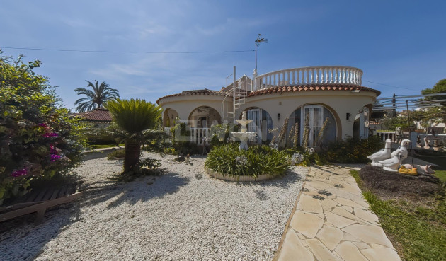 Villa - Wiederverkauf - Torrevieja - Costa Blanca