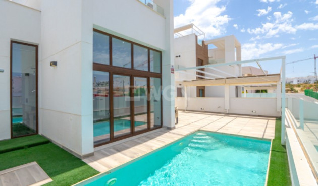 Villa - Wiederverkauf - Torrevieja - Costa Blanca