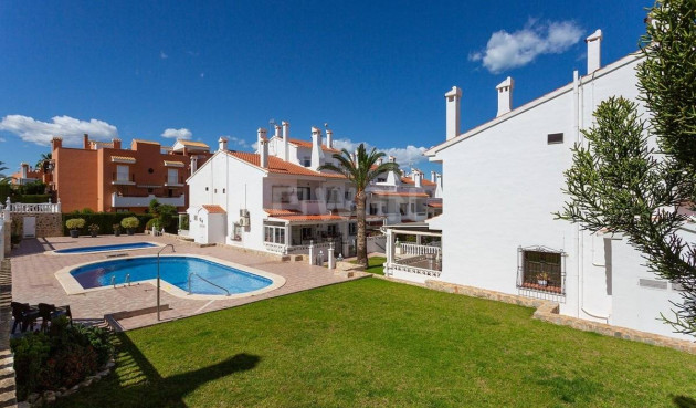 Villa - Wiederverkauf - Torrevieja - La Mata