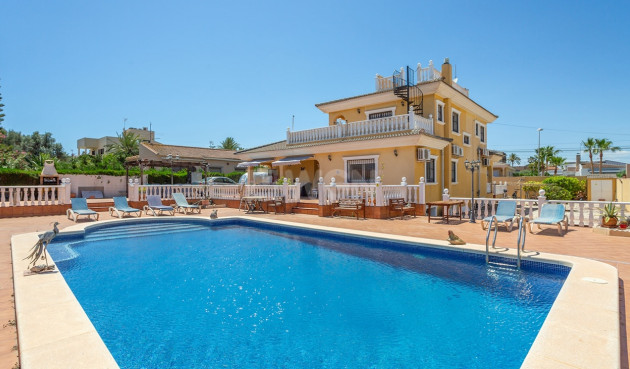 Villa - Wiederverkauf - Torrevieja - Los Balcones