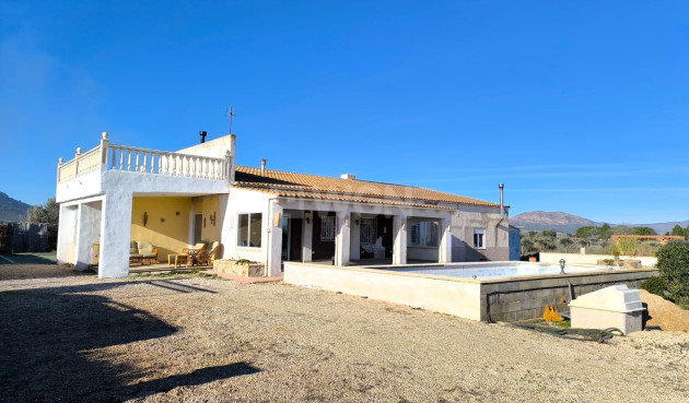 Villa - Wiederverkauf - Villena - 41958