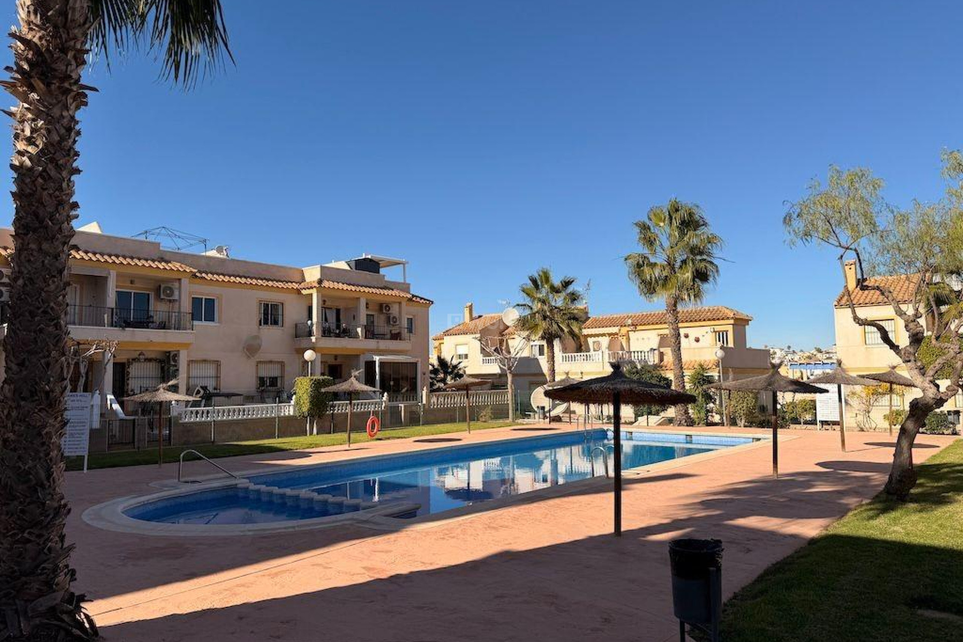 Wiederverkauf - Bungalow - Orihuela Costa - Costa Blanca