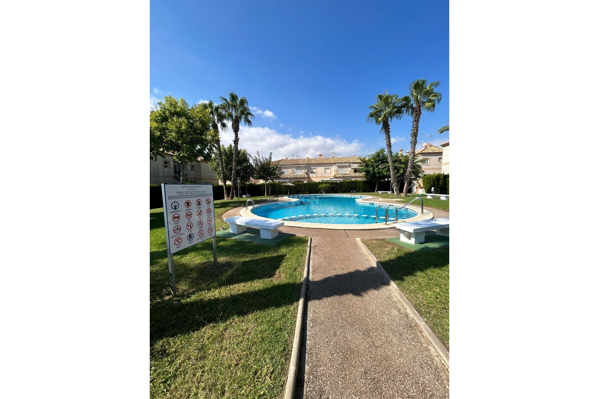 Wiederverkauf - Bungalow - Torrevieja - aguas nuevas