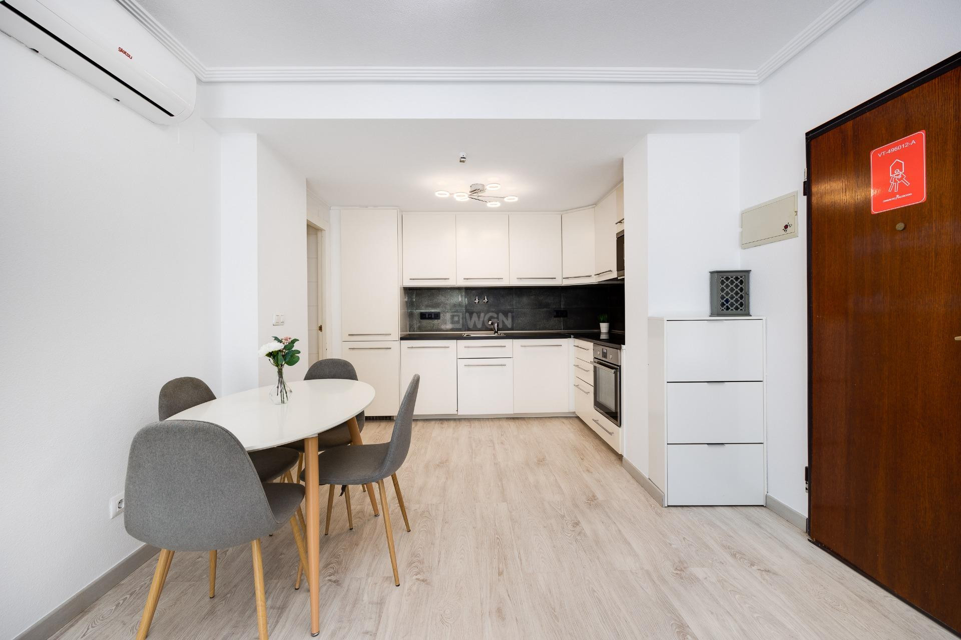 Wiederverkauf - Bungalow - Torrevieja - aguas nuevas