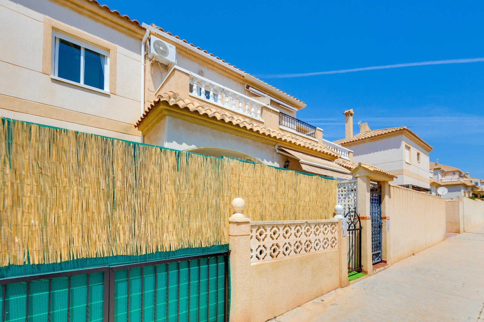 Wiederverkauf - Bungalow - Torrevieja - aguas nuevas