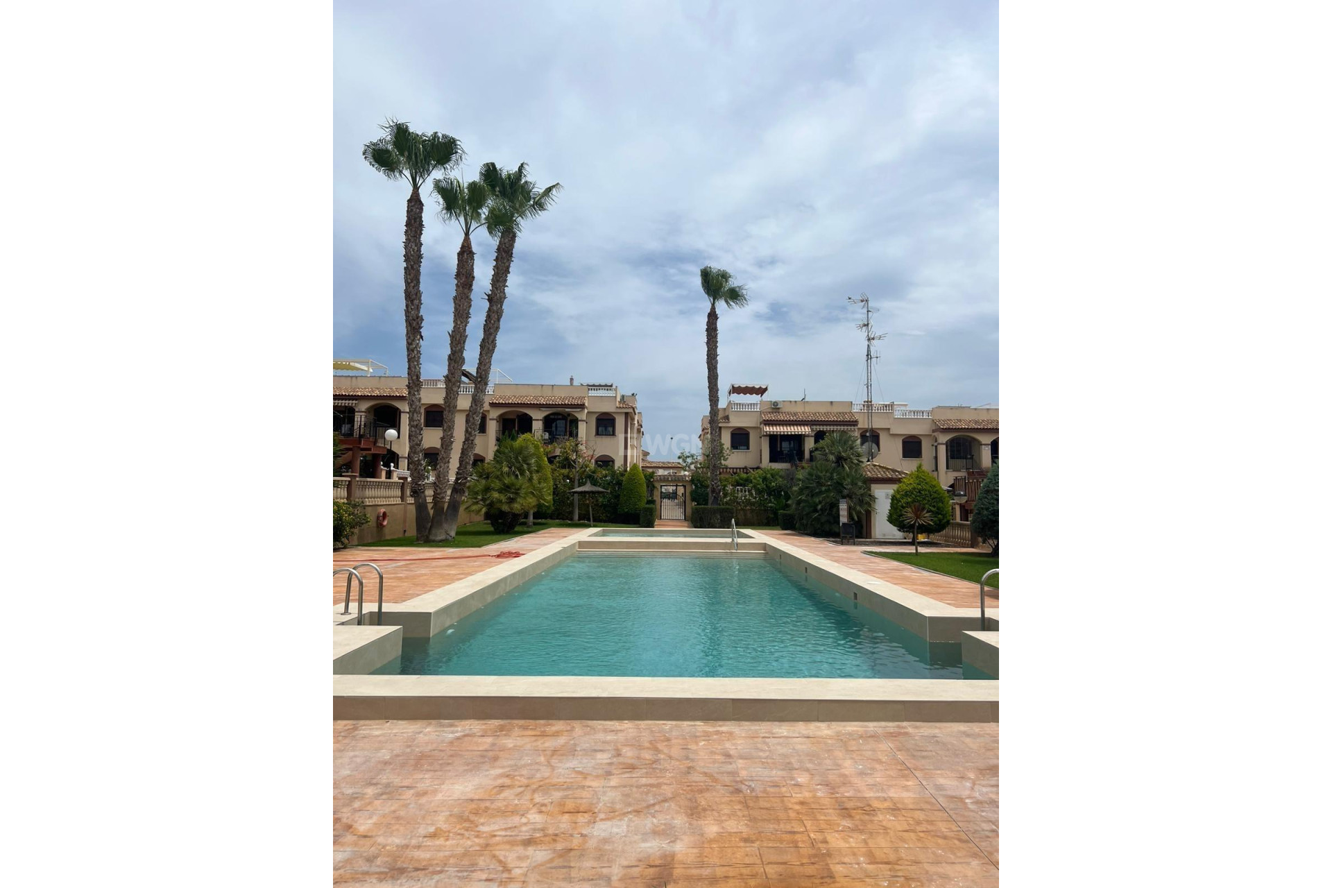 Wiederverkauf - Bungalow - Torrevieja - Parque Acuático - Sector 25