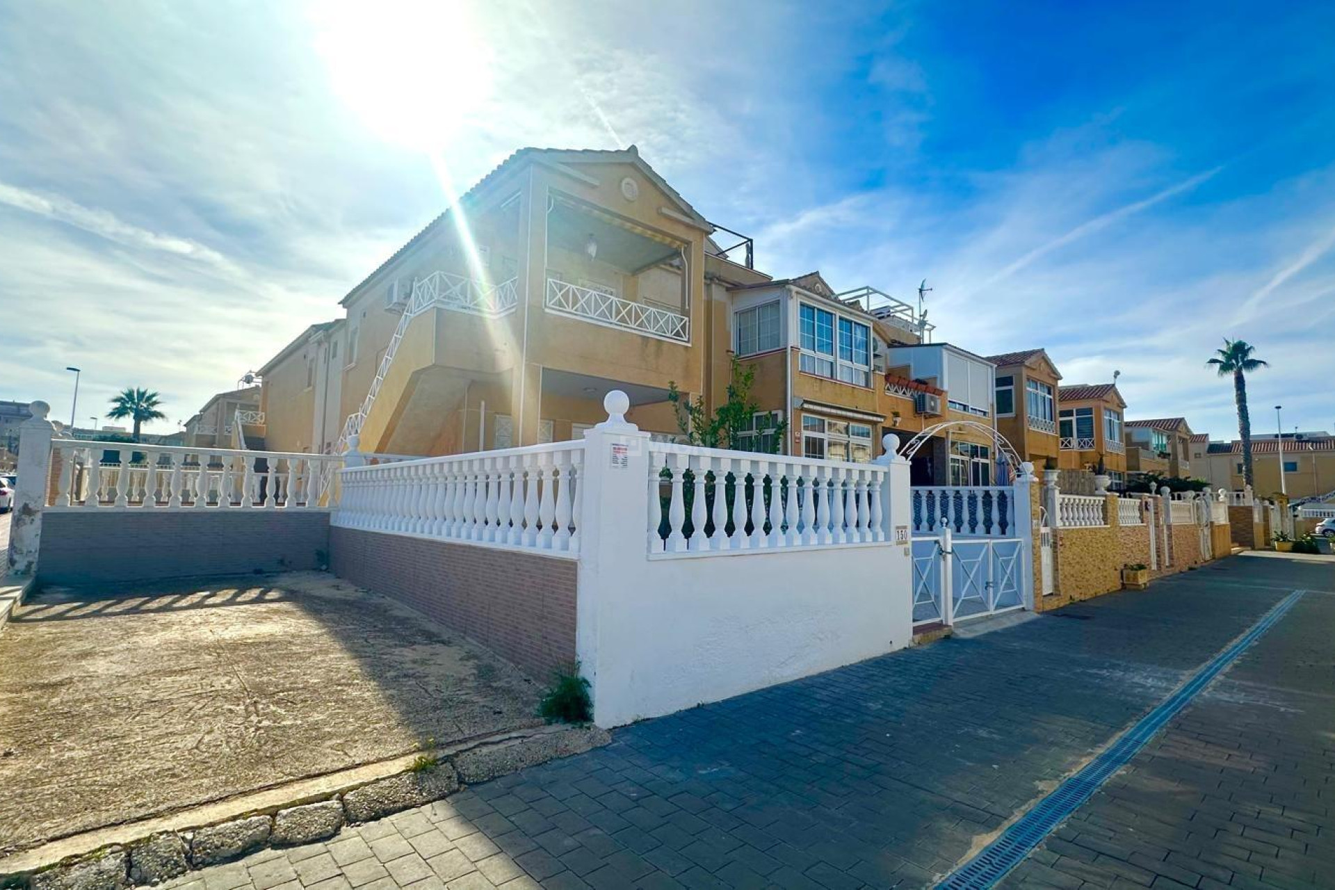 Wiederverkauf - Bungalow - Torrevieja - Playa de los Locos