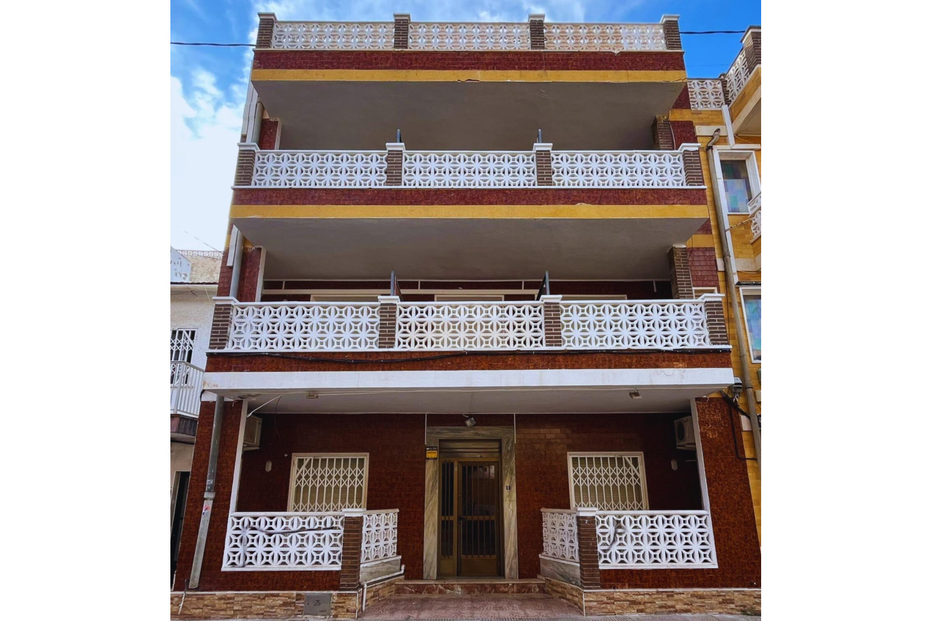 Wiederverkauf - Kommerziell - Lo Pagan - LA PUNTICA