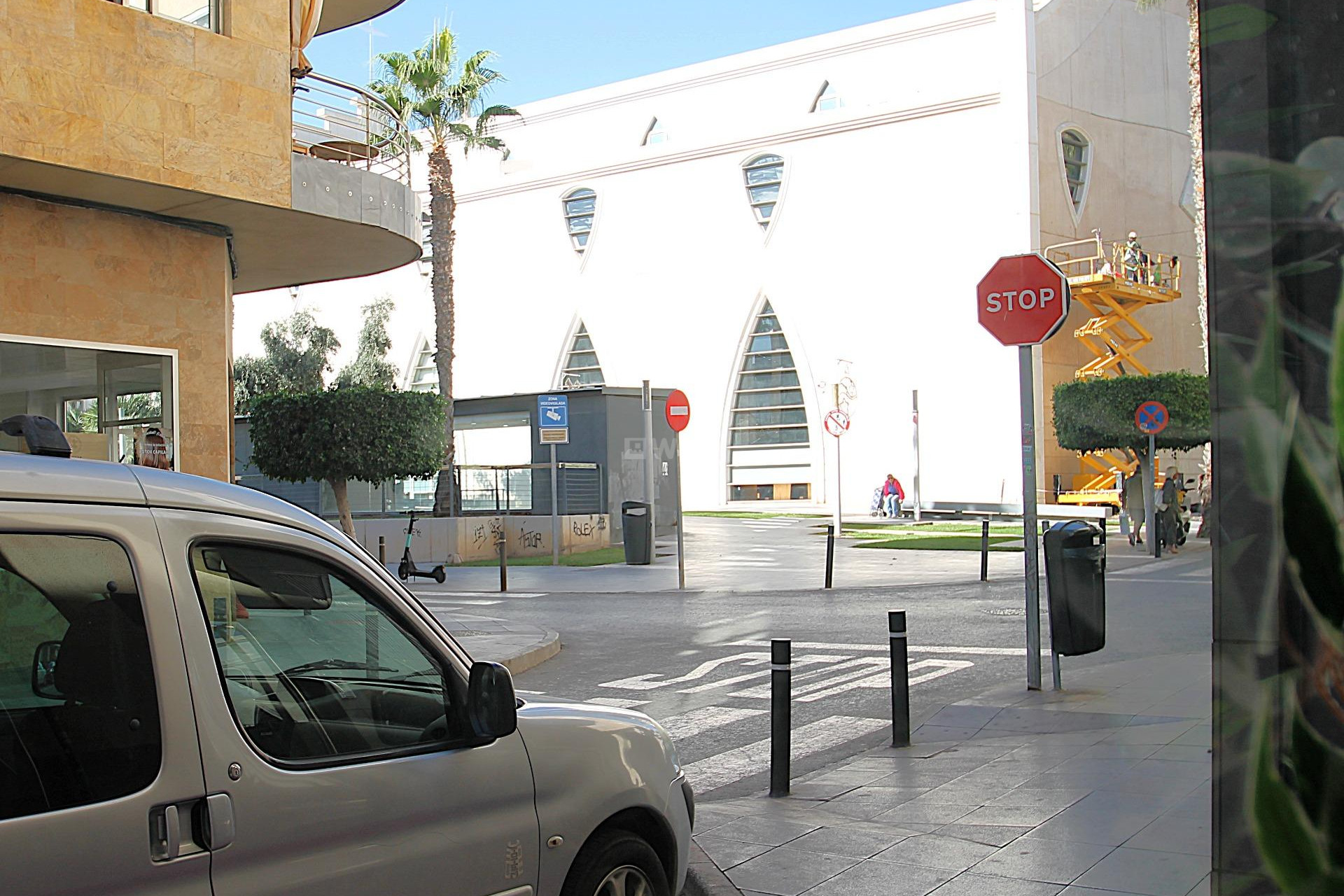 Wiederverkauf - Kommerziell - Torrevieja - Las Piscinas Naturales