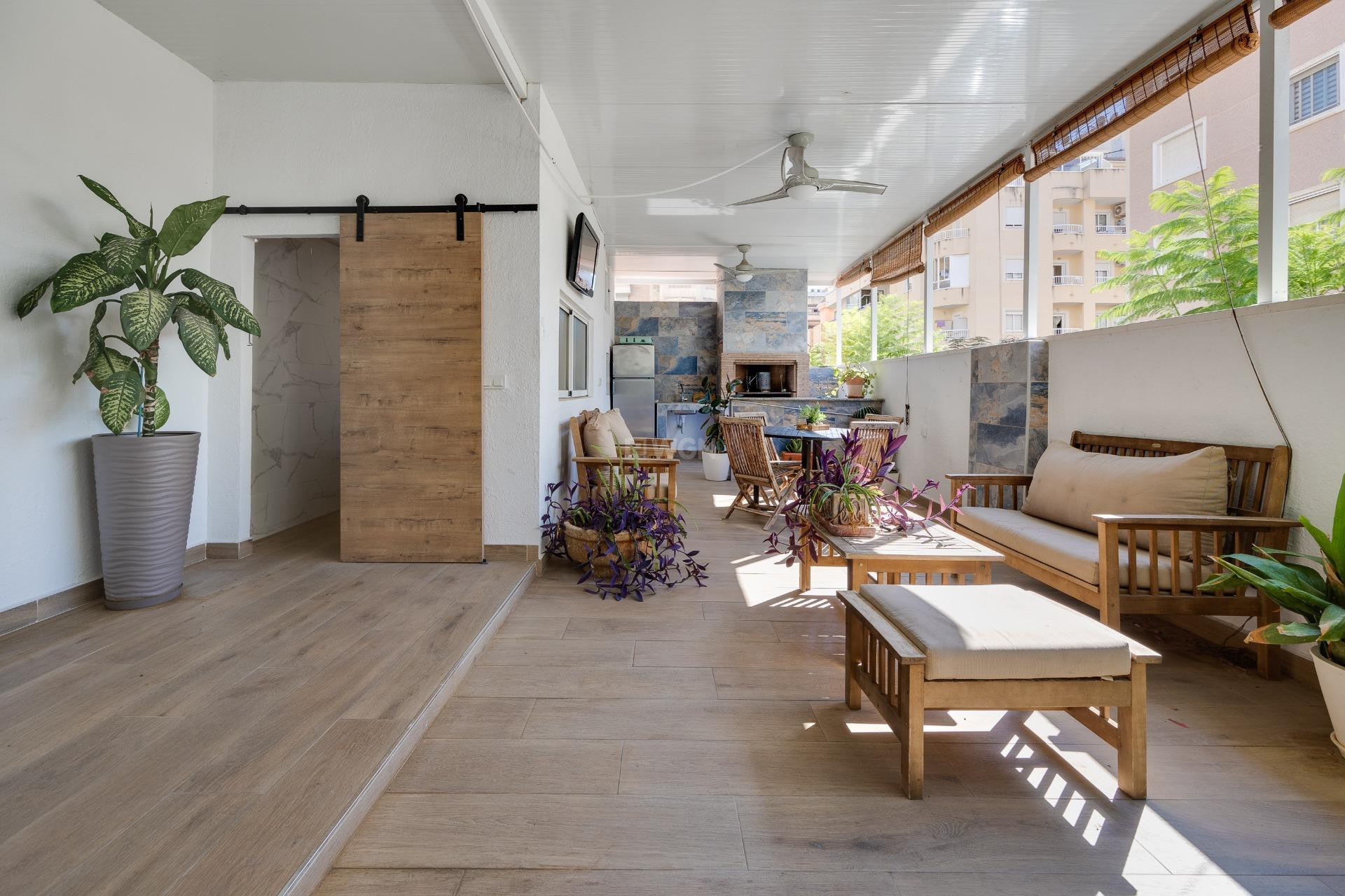 Wiederverkauf - Stadthaus - Torrevieja - Centro