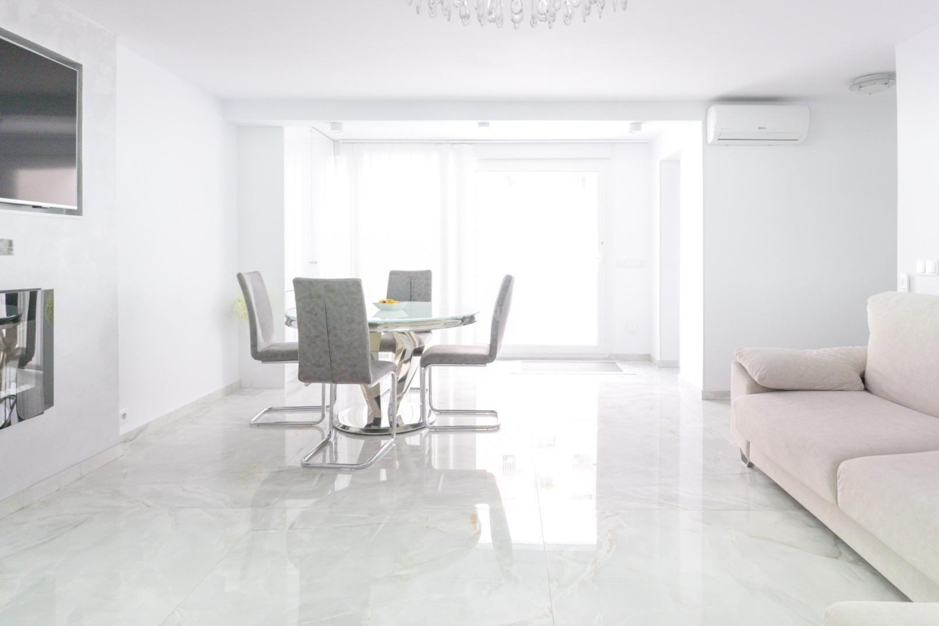 Wiederverkauf - Stadthaus - Torrevieja - Punta Prima