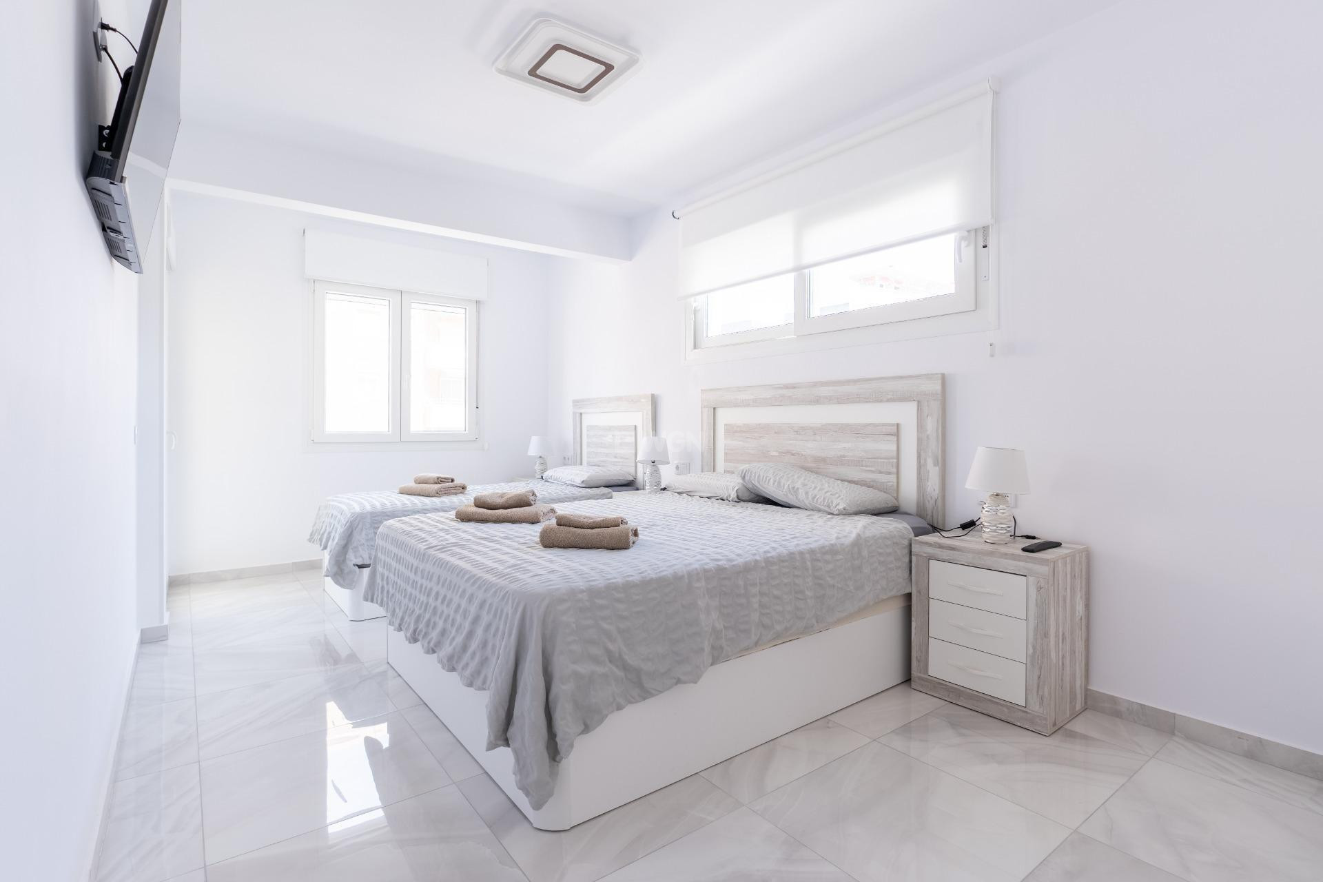 Wiederverkauf - Stadthaus - Torrevieja - Punta Prima