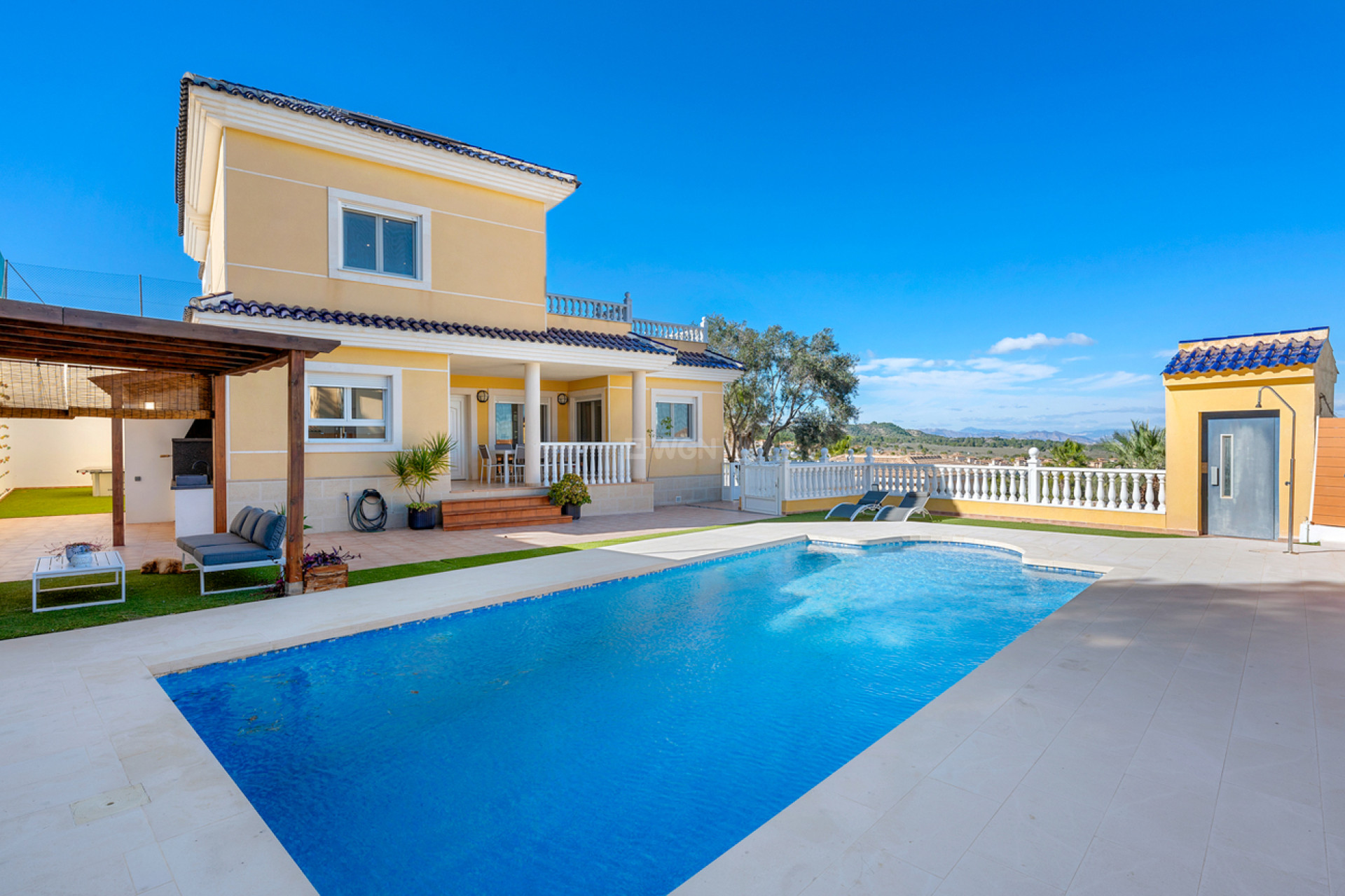 Wiederverkauf - Villa - Ciudad De Las Comunicaciones - Costa Blanca