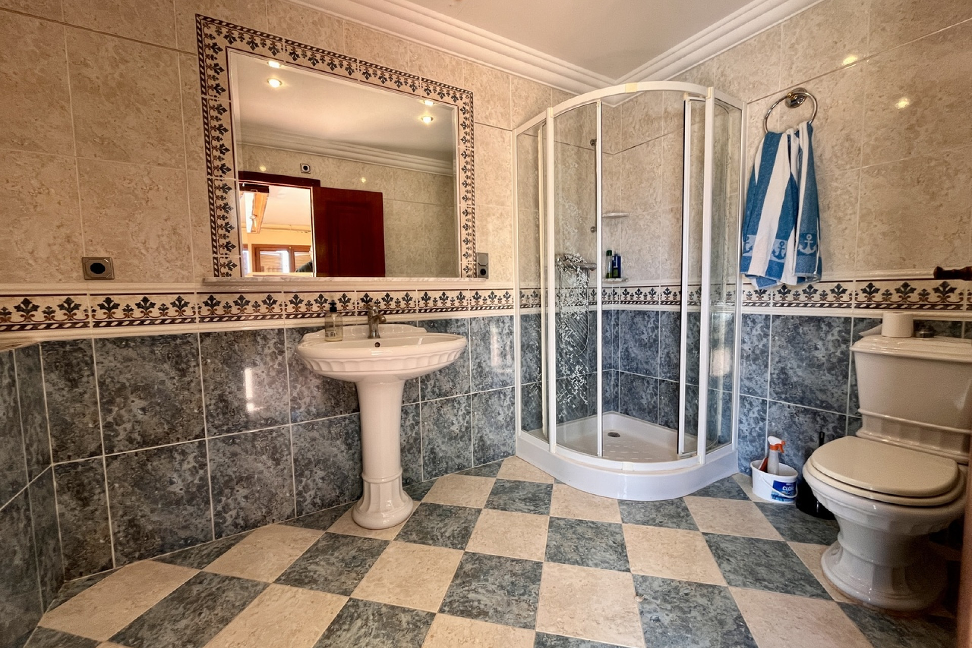 Wiederverkauf - Villa - La Nucía - Costa Blanca