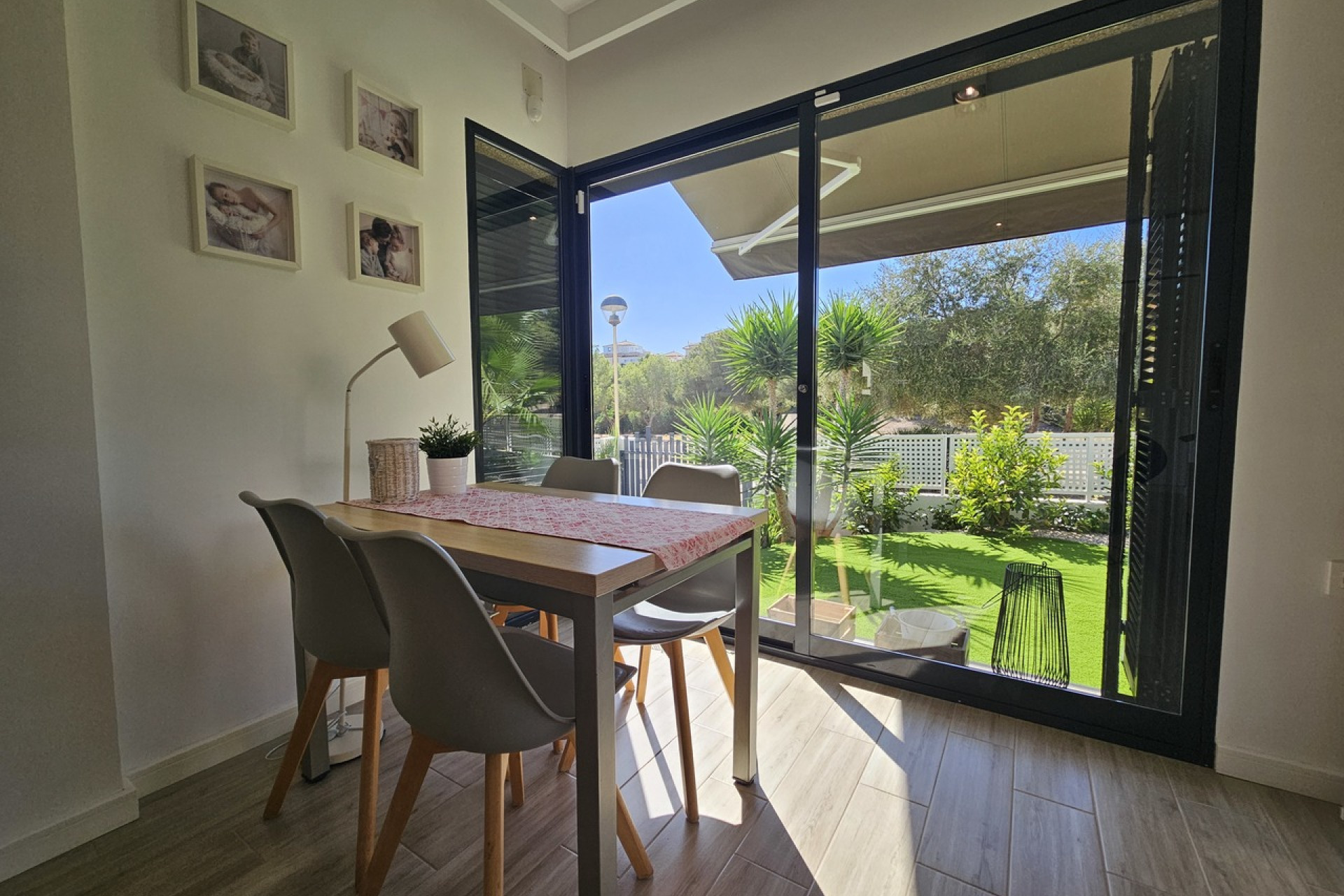 Wiederverkauf - Villa - La Zenia - Costa Blanca