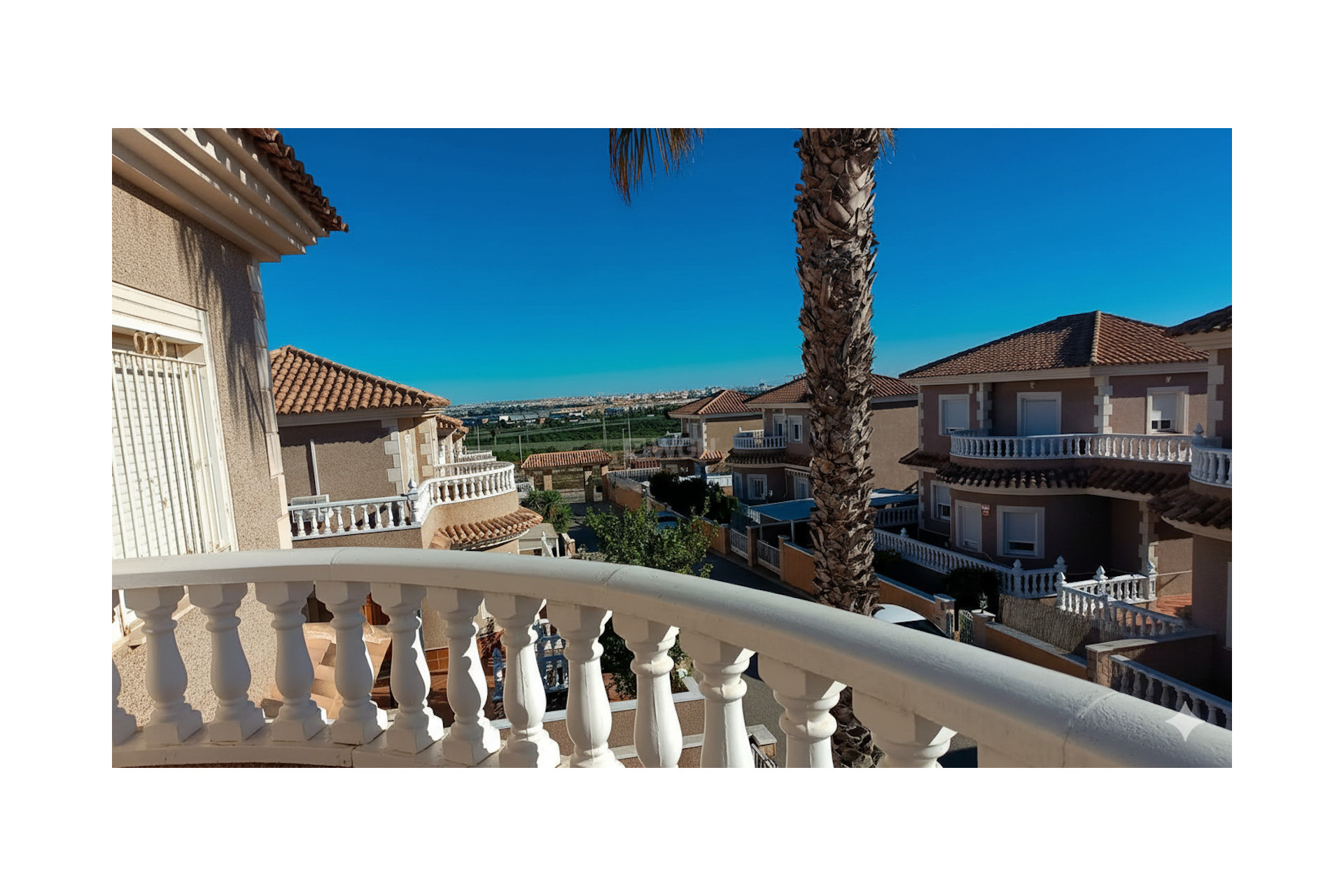 Wiederverkauf - Villa - Los Balcones - Costa Blanca