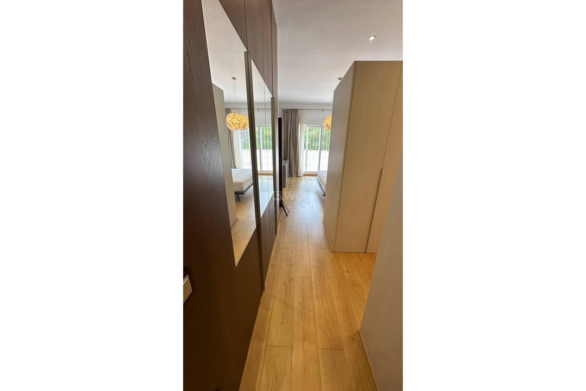 Wiederverkauf - Villa - Orihuela Costa - Campoamor