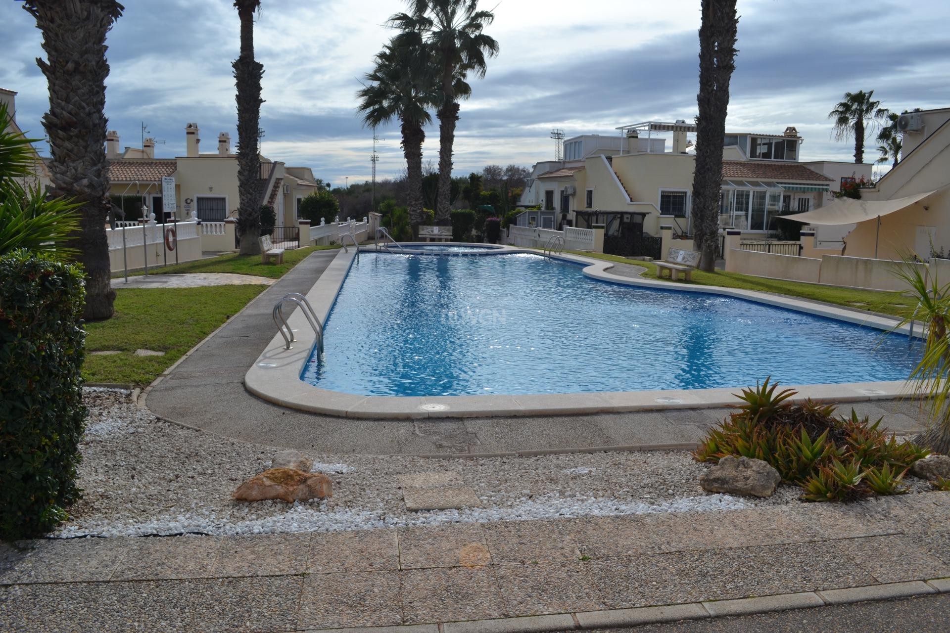 Wiederverkauf - Villa - Orihuela Costa - La Zenia