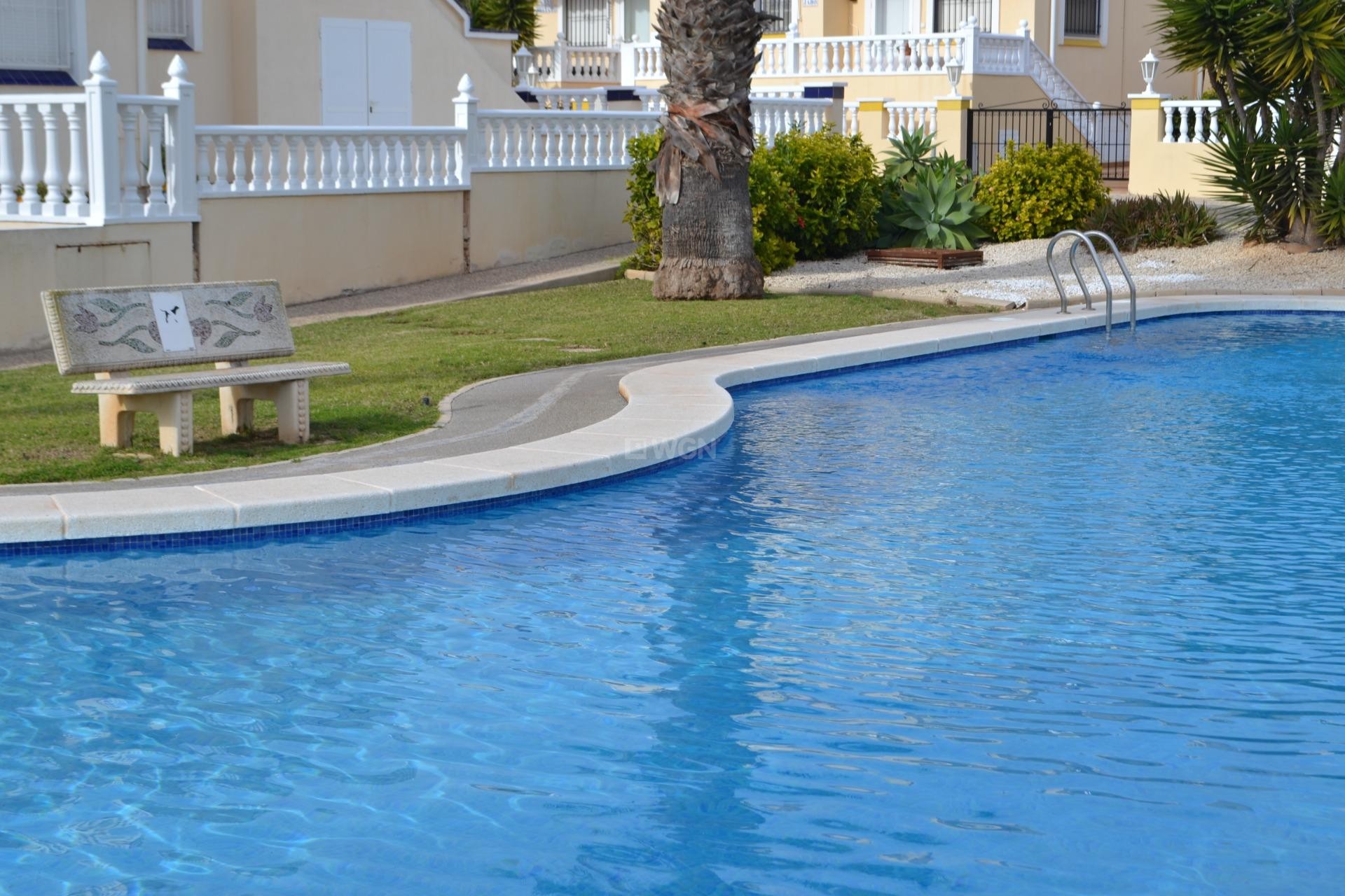 Wiederverkauf - Villa - Orihuela Costa - La Zenia