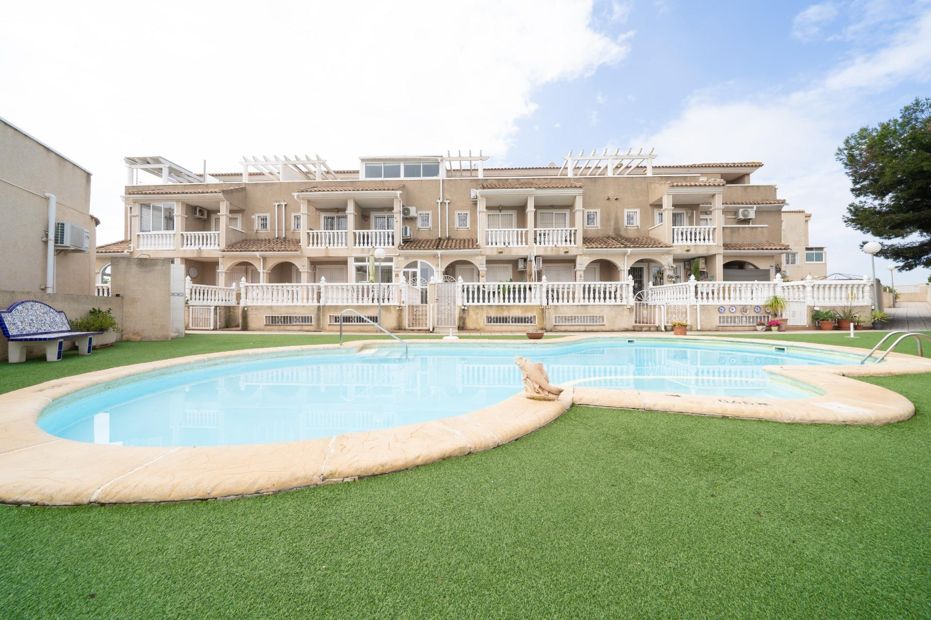 Wiederverkauf - Villa - Orihuela Costa - Los Almendros-la Florida