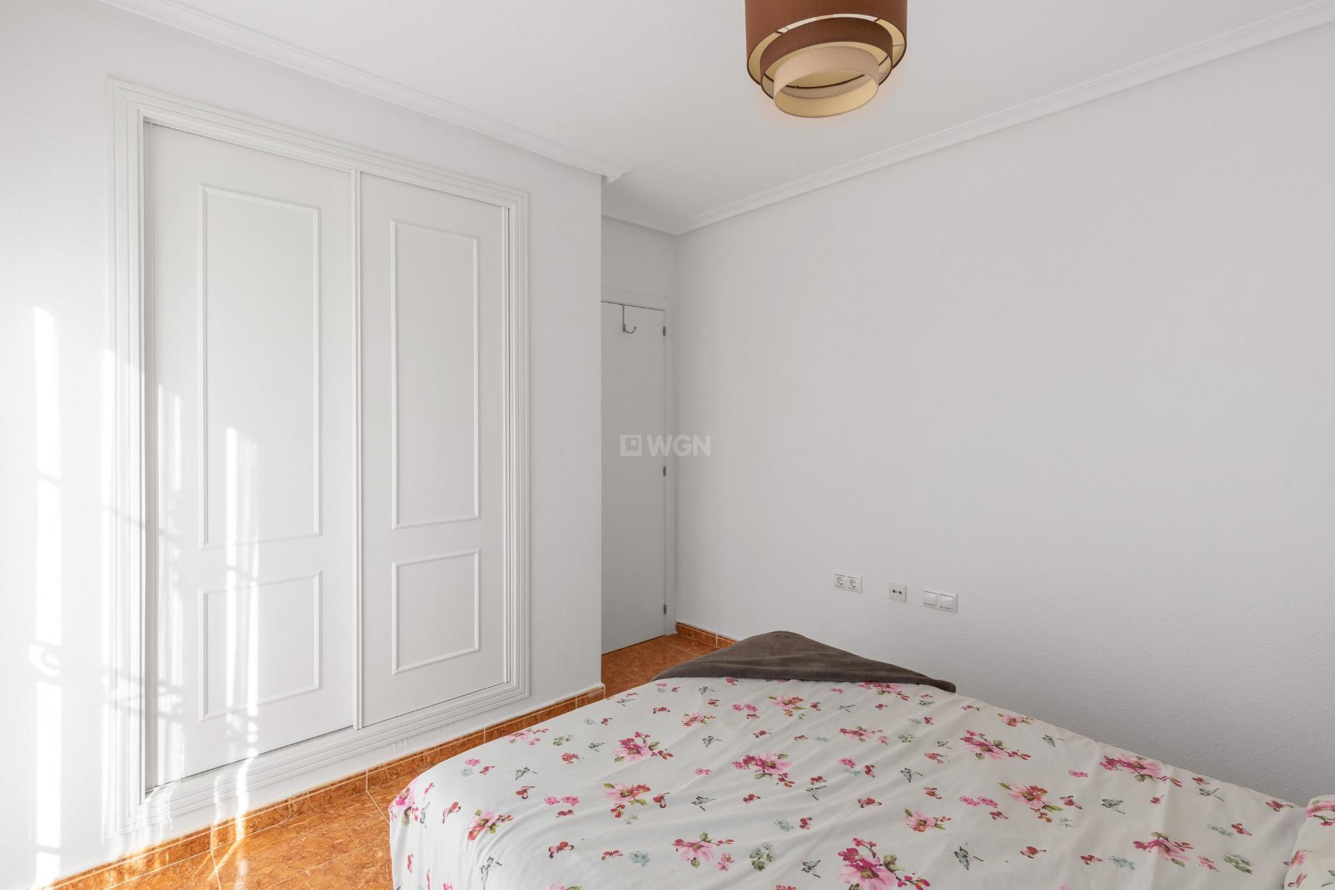 Wiederverkauf - Villa - Orihuela Costa - PAU 8