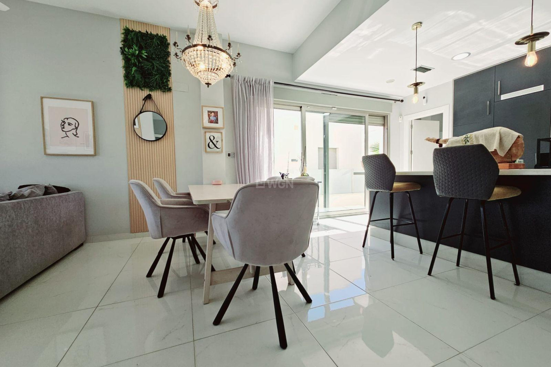 Wiederverkauf - Villa - Orihuela Costa - Villamartín-las Filipinas