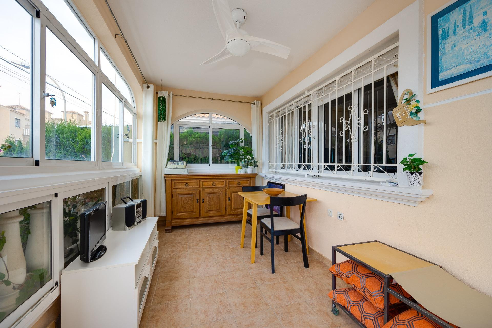 Wiederverkauf - Villa - Orihuela Costa - Villamartín-las Filipinas