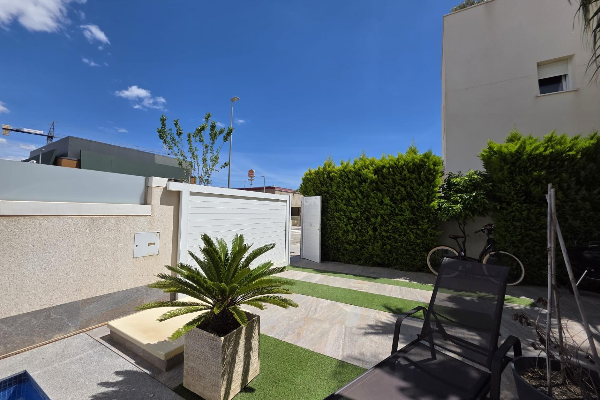 Wiederverkauf - Villa - Pilar de la Horadada - Zona Pueblo