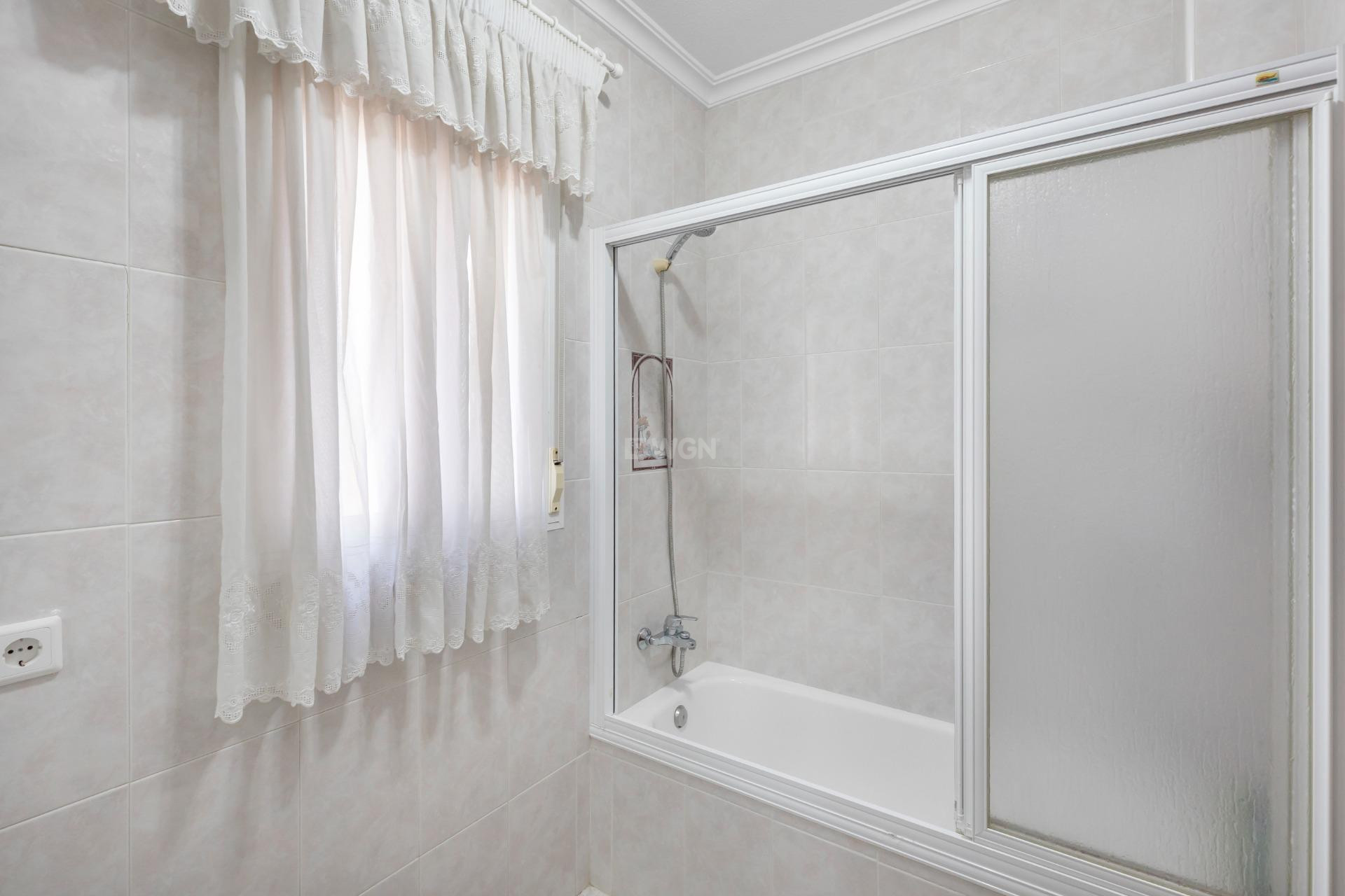 Wiederverkauf - Villa - Rojales - Pueblo Bravo