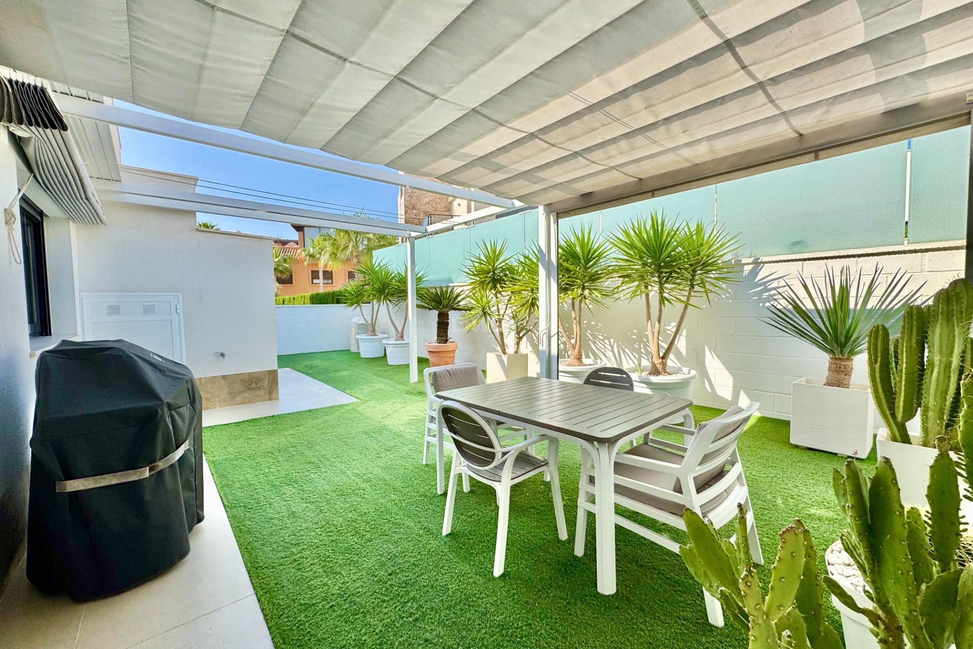 Wiederverkauf - Villa - San Miguel de Salinas - Bellavista