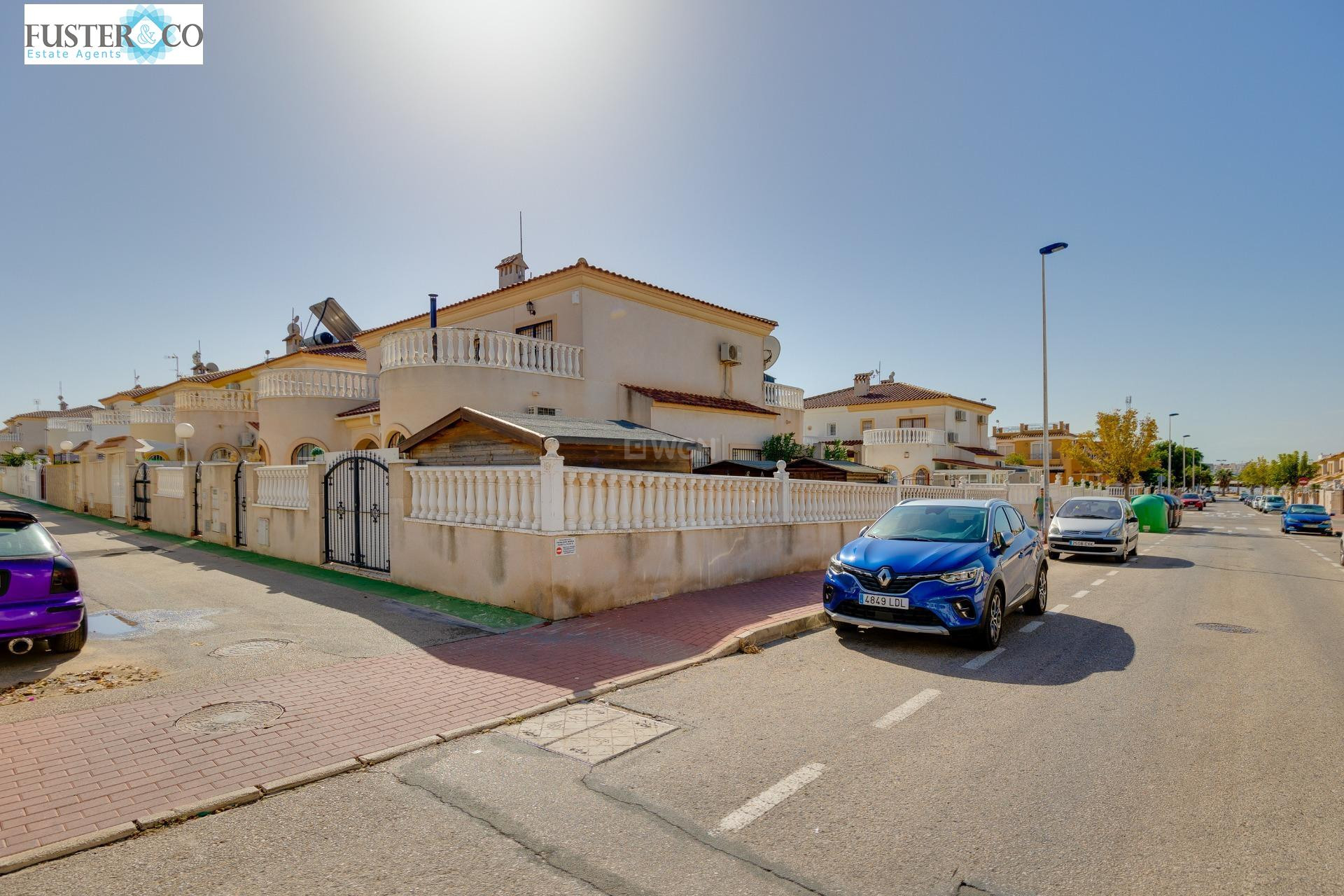 Wiederverkauf - Villa - Torrevieja - aguas nuevas