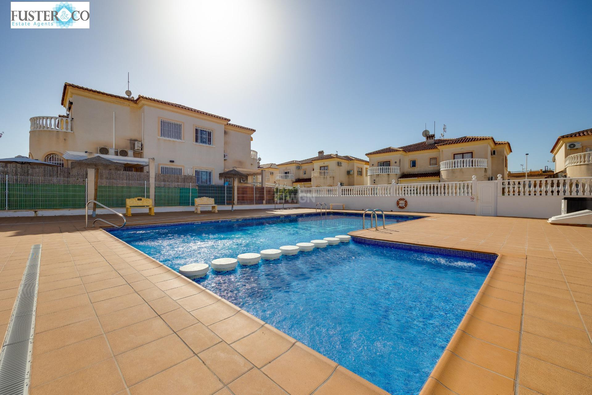 Wiederverkauf - Villa - Torrevieja - aguas nuevas