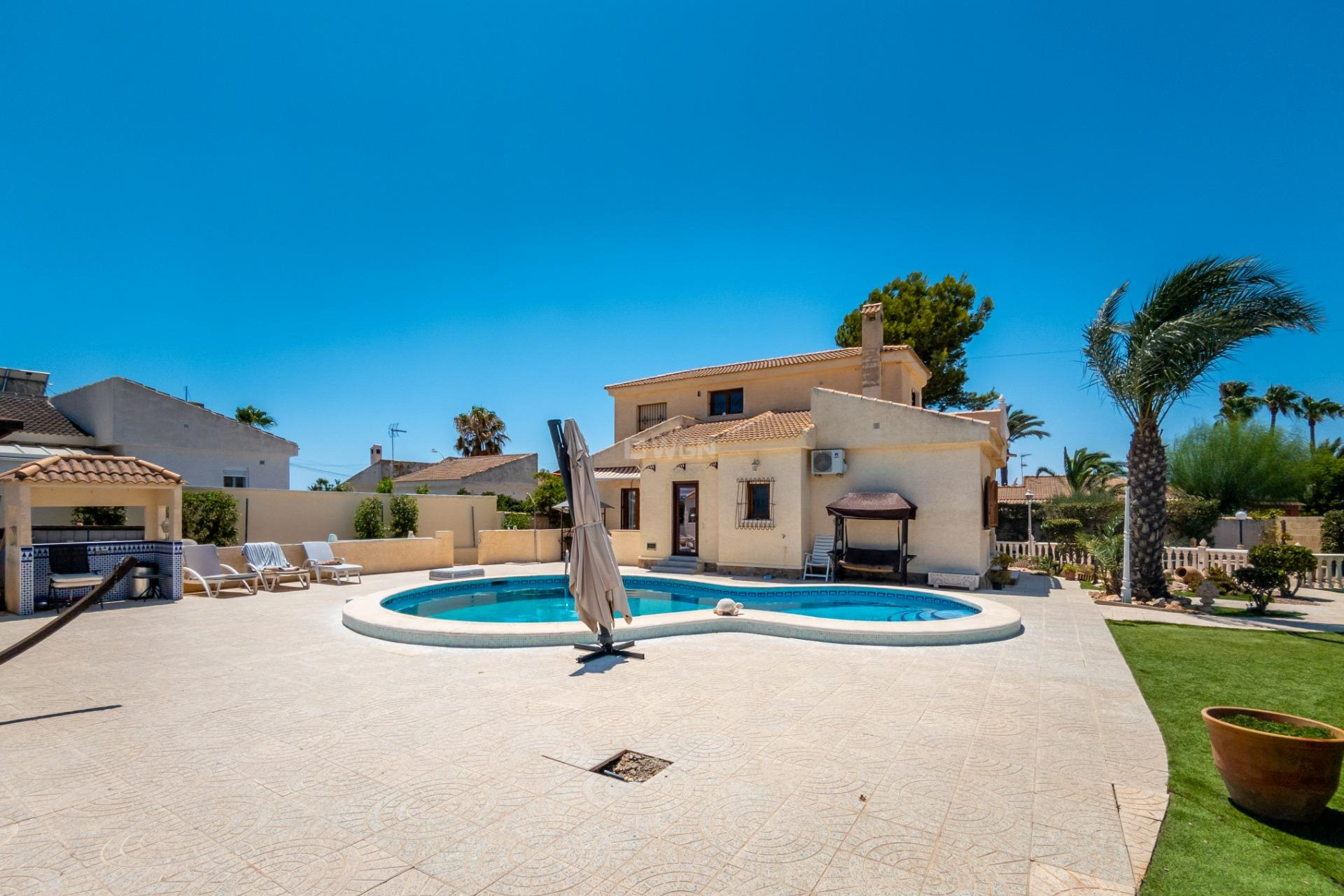 Wiederverkauf - Villa - Torrevieja - El Chaparral
