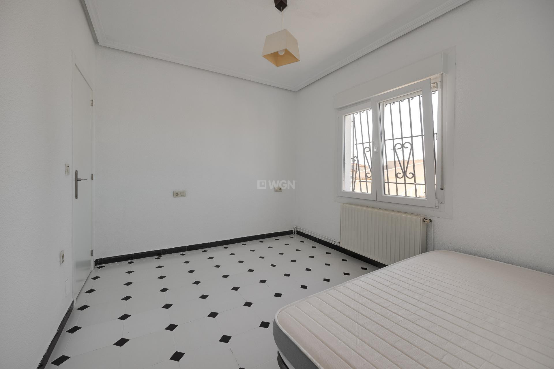 Wiederverkauf - Villa - Torrevieja - La Siesta - El Salado - Torreta